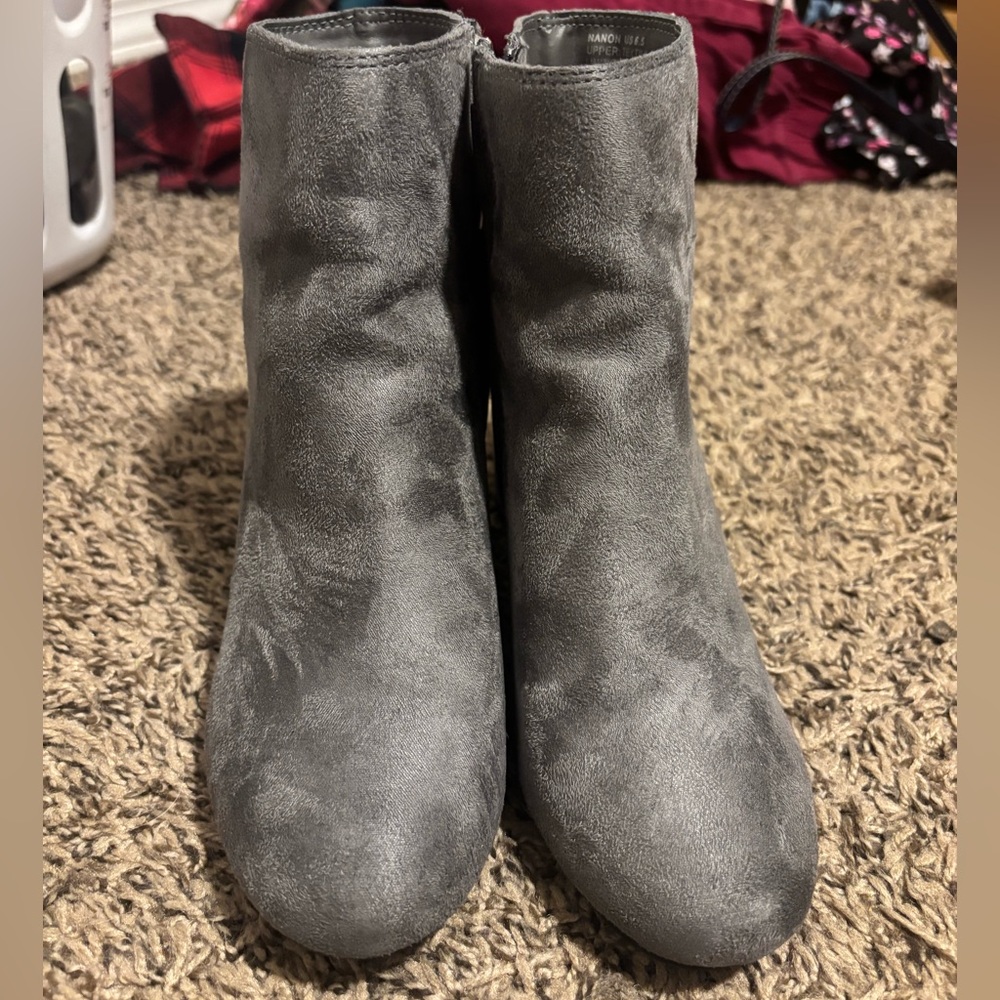 NEW Gray Suede Ankle Boots